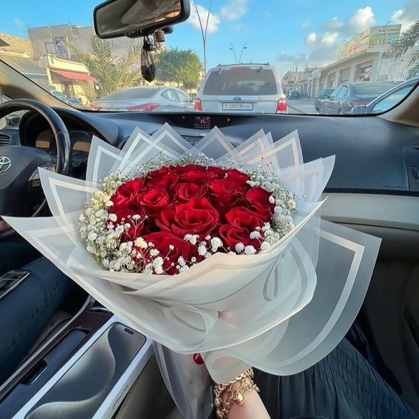 Affordable Red roses flower bouquet